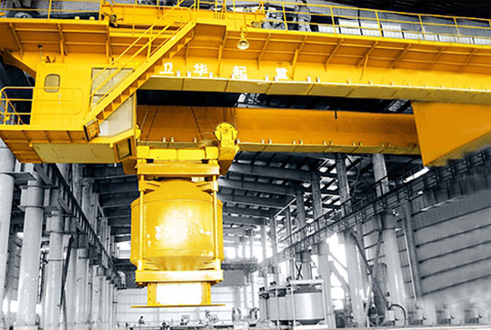 Intelligent Overhead Crane for Smelting Feeding