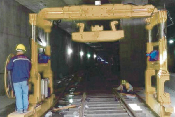 Subway Laying Machine