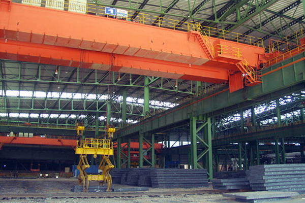 Overhead Crane with Clamps